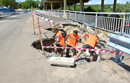 Ливни нанесли серьезный урон строящемуся мосту, который возводится через Темерник