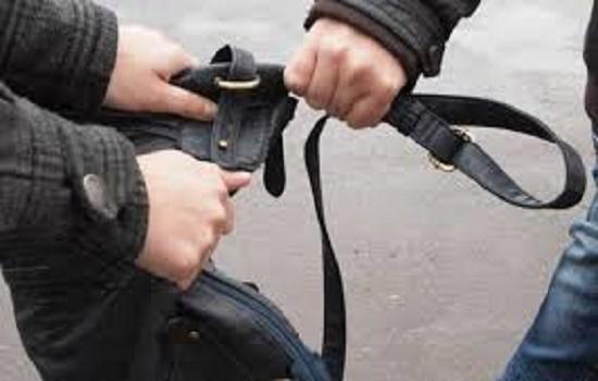 Полицейский в погоне нейтрализовал злоумышленника на Западном